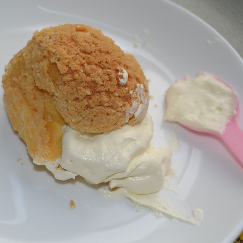 እንደ ፑዲንግ እና ኩስታርድስ ላሉት ጣፋጮች የወተት-ያልሆነ የቡና ክሬም መጠቀም ይችላሉ።